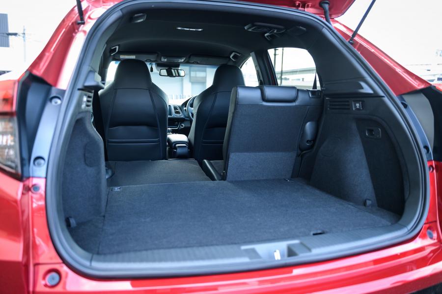 Багажник Honda Vezel Touring Modulo X 2019 года  (JP) (фото 20 из 31)